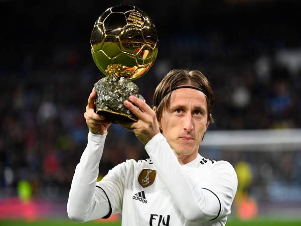 Những cầu thủ khoác áo số 10 xuất sắc nhất Real Madrid