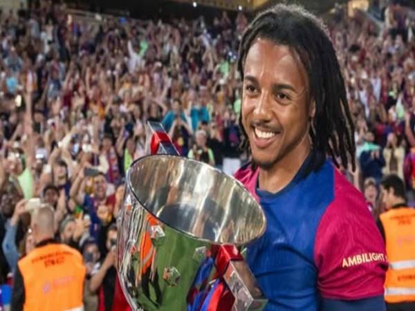 BĐ Quốc tế: Kounde tiếp tục ở lại Barca với hợp đồng mới