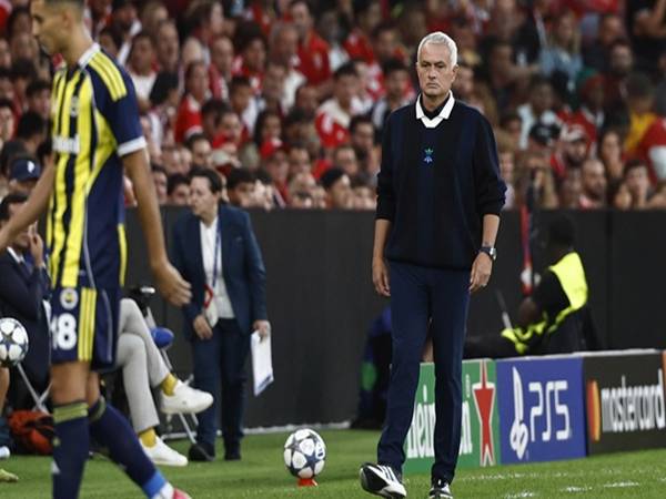 Thất bại trước Benfica ở vòng play-off