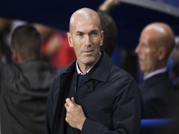 Bóng đá QT: Zinedine Zidane chính thức tái xuất sân cỏ