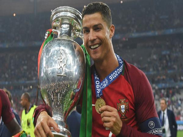 Cầu thủ Bồ Đào Nha Cristiano Ronaldo