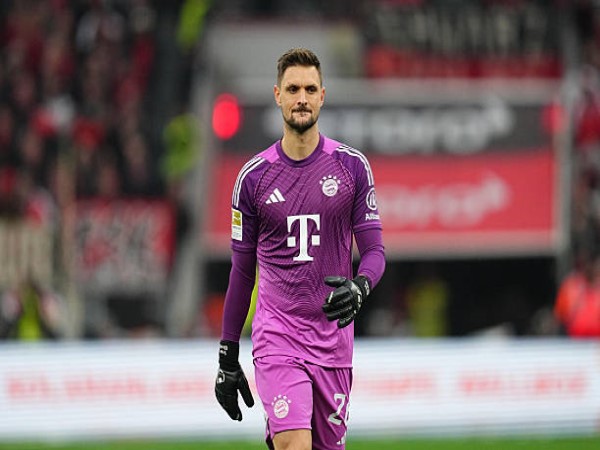 Bayern có thể trao cơ hội cho thủ môn 16 tuổi