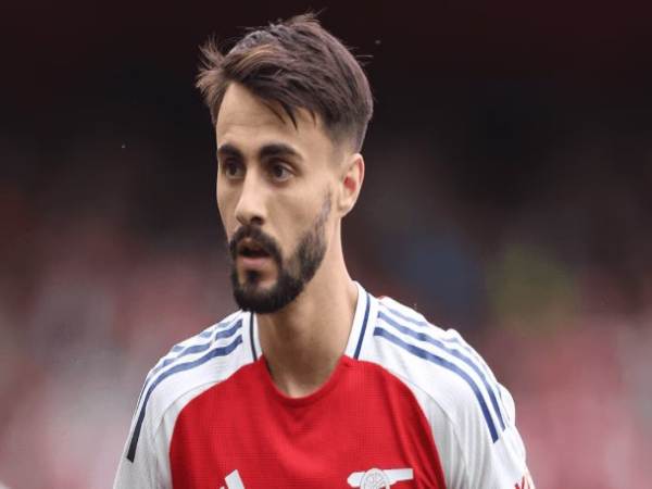 Top tiền vệ Arsenal trẻ tiềm năng trong tương lai