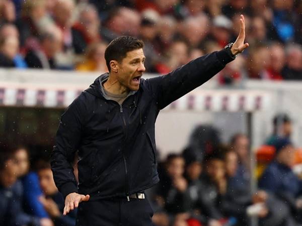 Phong cách huấn luyện đặc trưng của Xabi Alonso Phong cách huấn luyện đặc trưng của Xabi Alonso